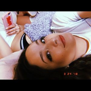 Meet your Posher, Rebecca